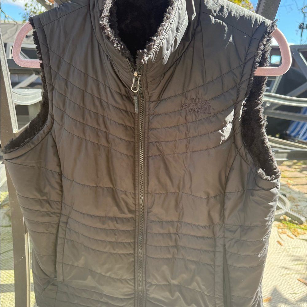 The North Face Women's black Quilted Vest